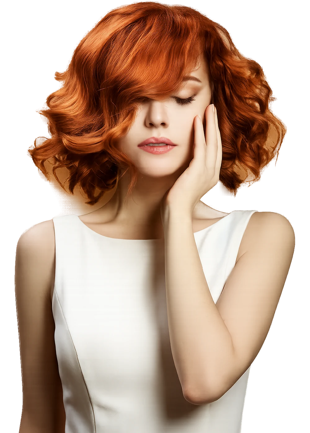 Frau mit kupferrot gestyltem Haar in der Angelas Hairlounge